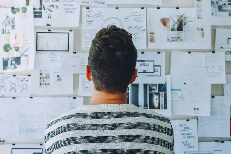 Recherche vocale : pourquoi les phrases de 15 mots dominent